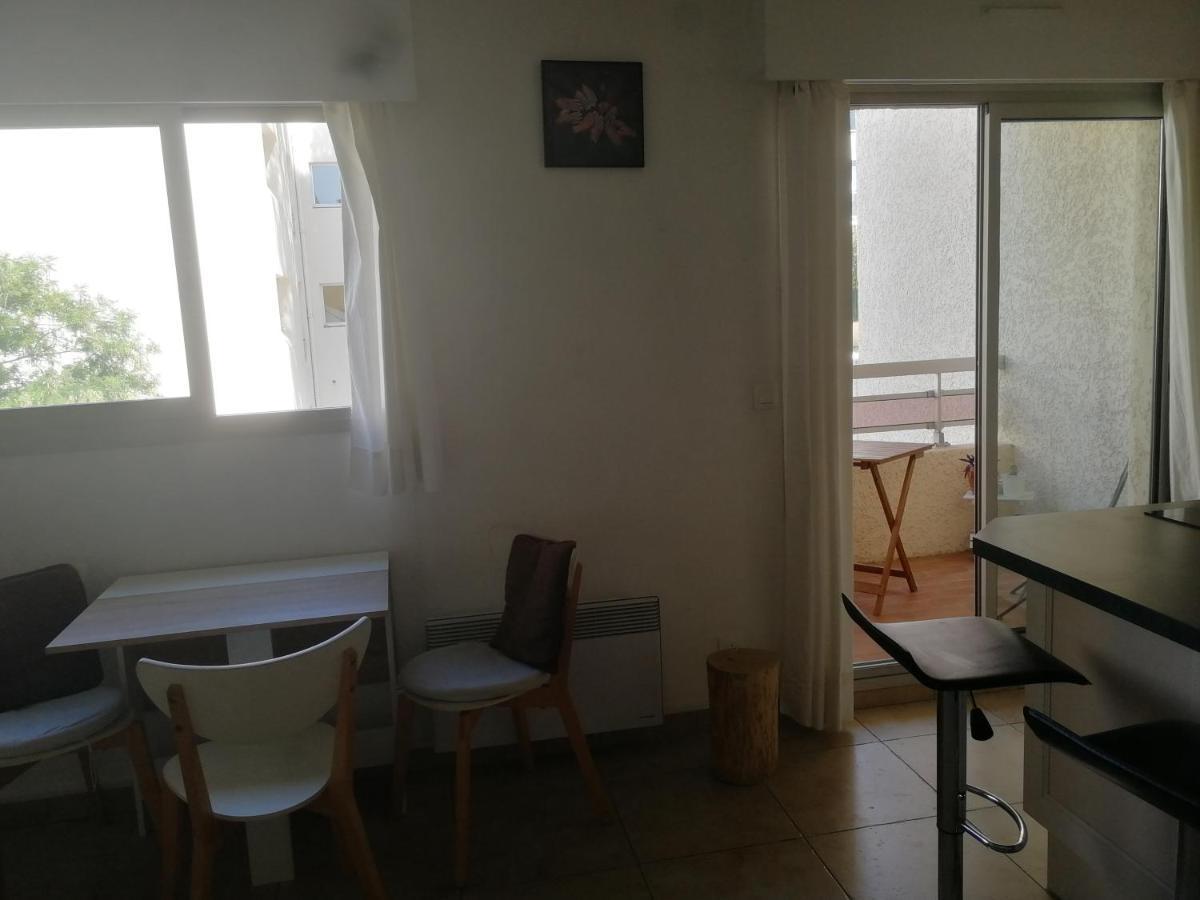Apartment Studio Climatise Dans Avec Piscine Et Tennis