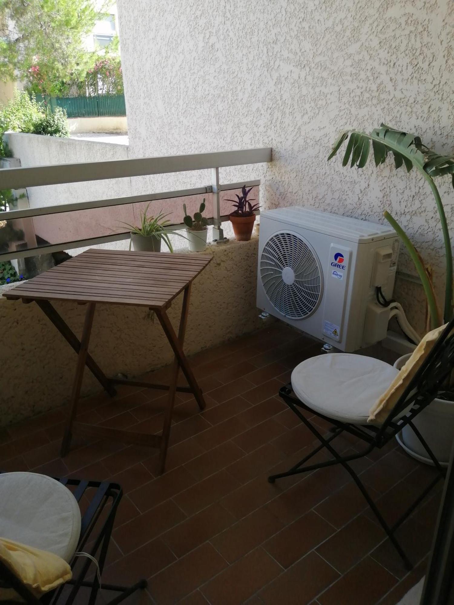 Studio Climatise Dans Avec Piscine Et Tennis